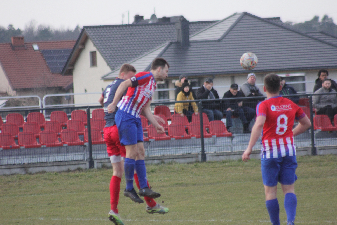 Piłkarska inauguracja wiosny. Polanin ogrywa Polonię