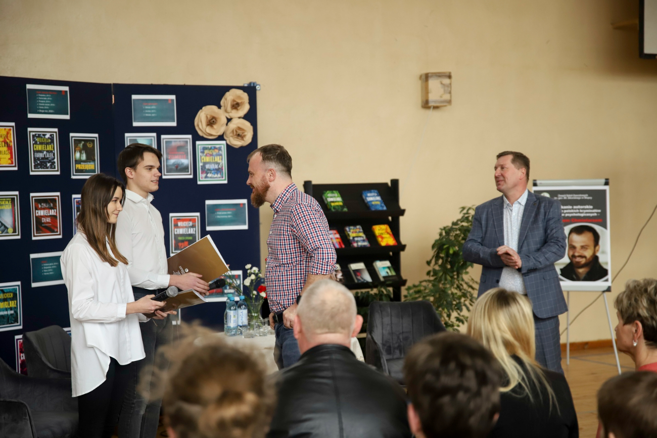 Jeden z najpopularniejszych pisarzy gościł w Słupcy