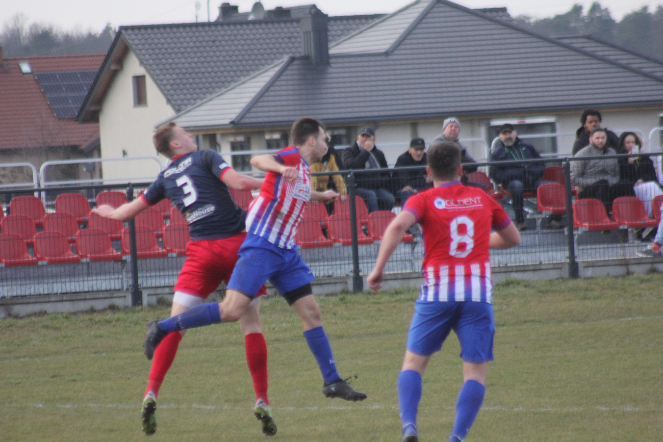 Piłkarska inauguracja wiosny. Polanin ogrywa Polonię