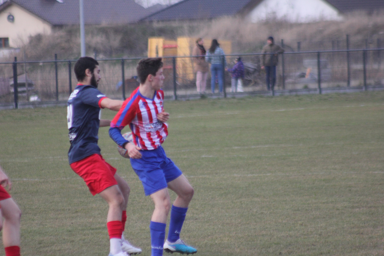 Piłkarska inauguracja wiosny. Polanin ogrywa Polonię