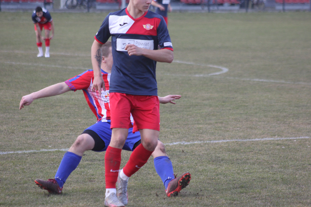 Piłkarska inauguracja wiosny. Polanin ogrywa Polonię