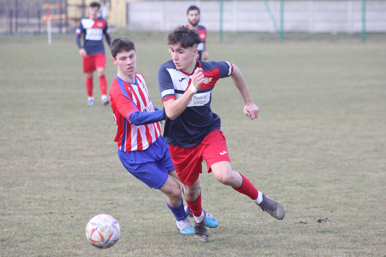 Piłkarska inauguracja wiosny. Polanin ogrywa Polonię