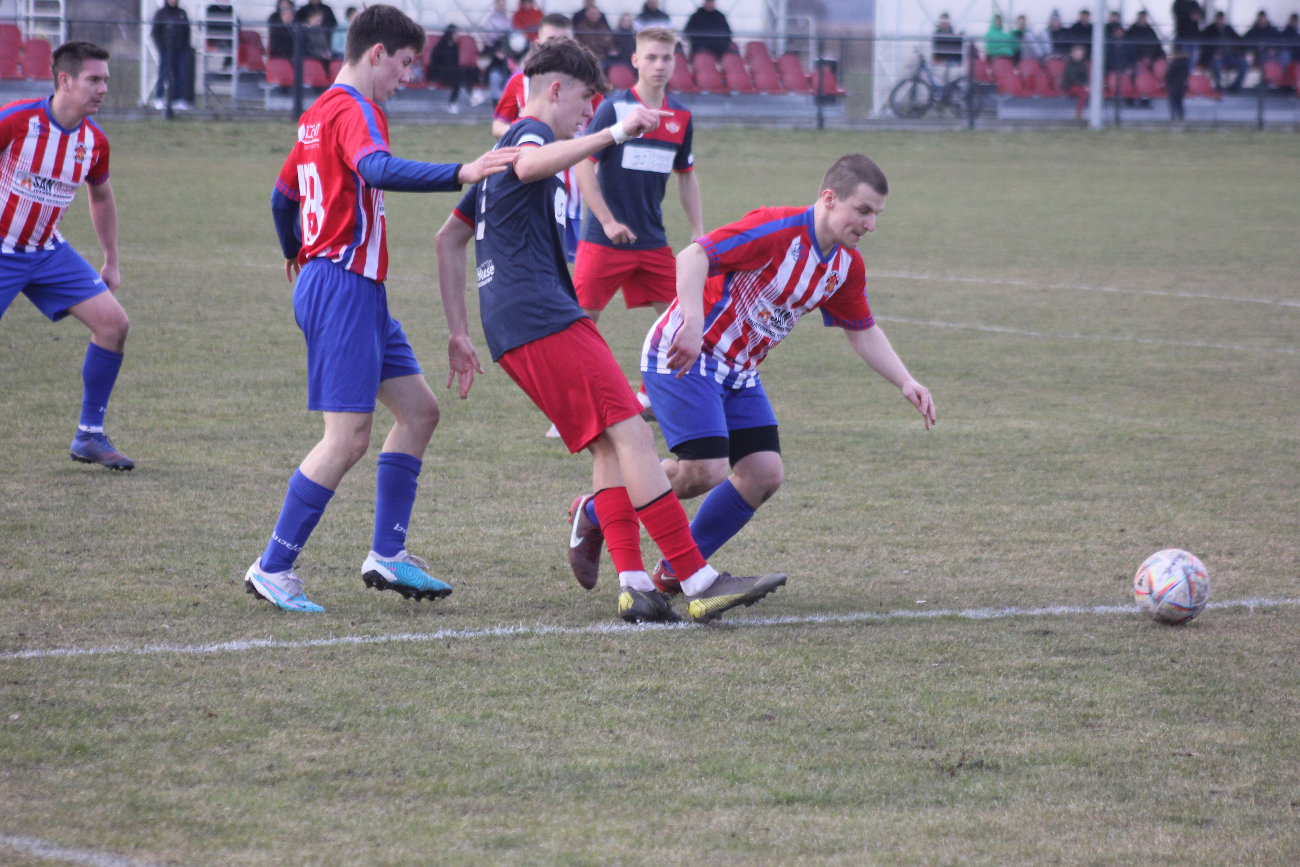 Piłkarska inauguracja wiosny. Polanin ogrywa Polonię