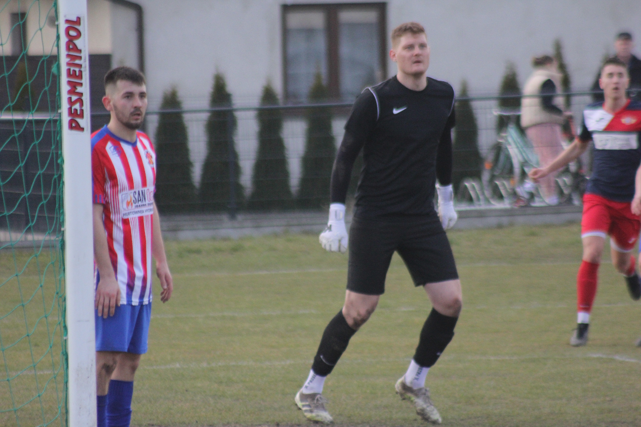 Piłkarska inauguracja wiosny. Polanin ogrywa Polonię