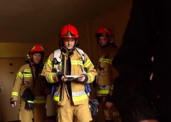 Co się wydarzyło w bloku przy Traugutta? Znamy szczegóły akcji FILM