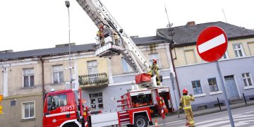 Strażacy interweniowali na Placu Szkolnym. Powód może zaskakiwać