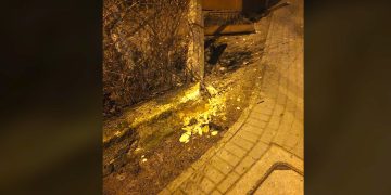 Nocny pościg na ulicach Słupcy. BMW rozbiło się przy rondzie