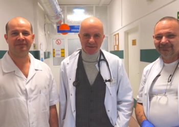 „Cały nasz zespół kocha kobiety”. Oryginalne życzenia od słupeckich medyków