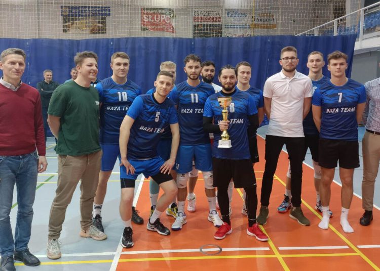 Mistrzowie przegrali tylko trzy sety