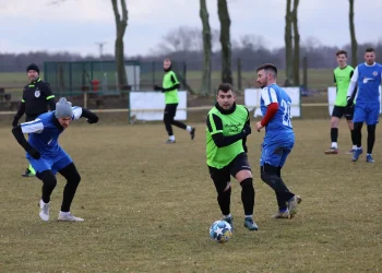 Sparingowa potyczka Czarnych i Polanina