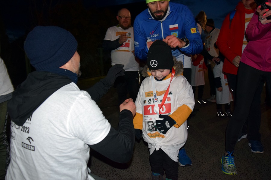 Bieg „Tropem Wilczym”. Uczcili pamięć żołnierzy wyklętych ZDJĘCIA