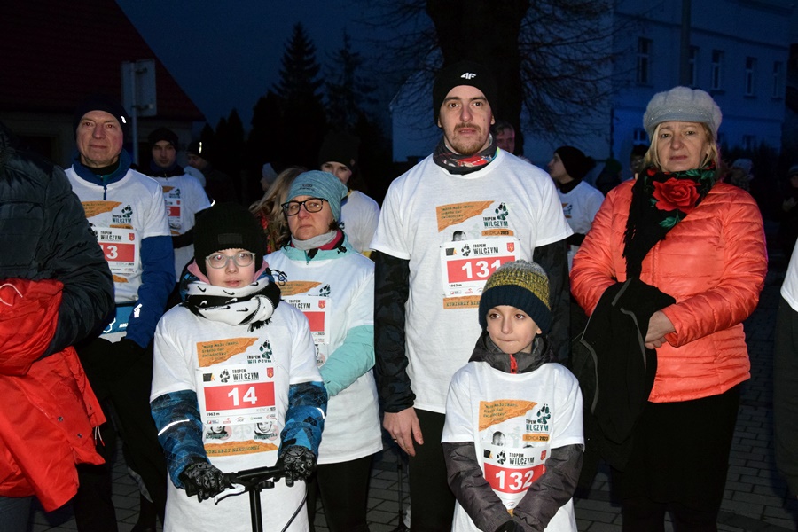 Bieg „Tropem Wilczym”. Uczcili pamięć żołnierzy wyklętych ZDJĘCIA