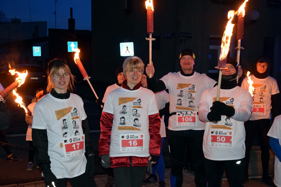 Bieg „Tropem Wilczym”. Uczcili pamięć żołnierzy wyklętych ZDJĘCIA