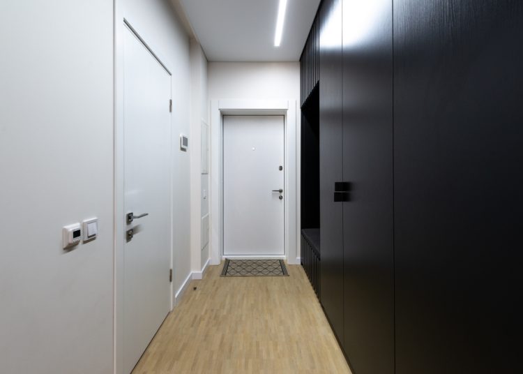 Jak wyregulować drzwi?