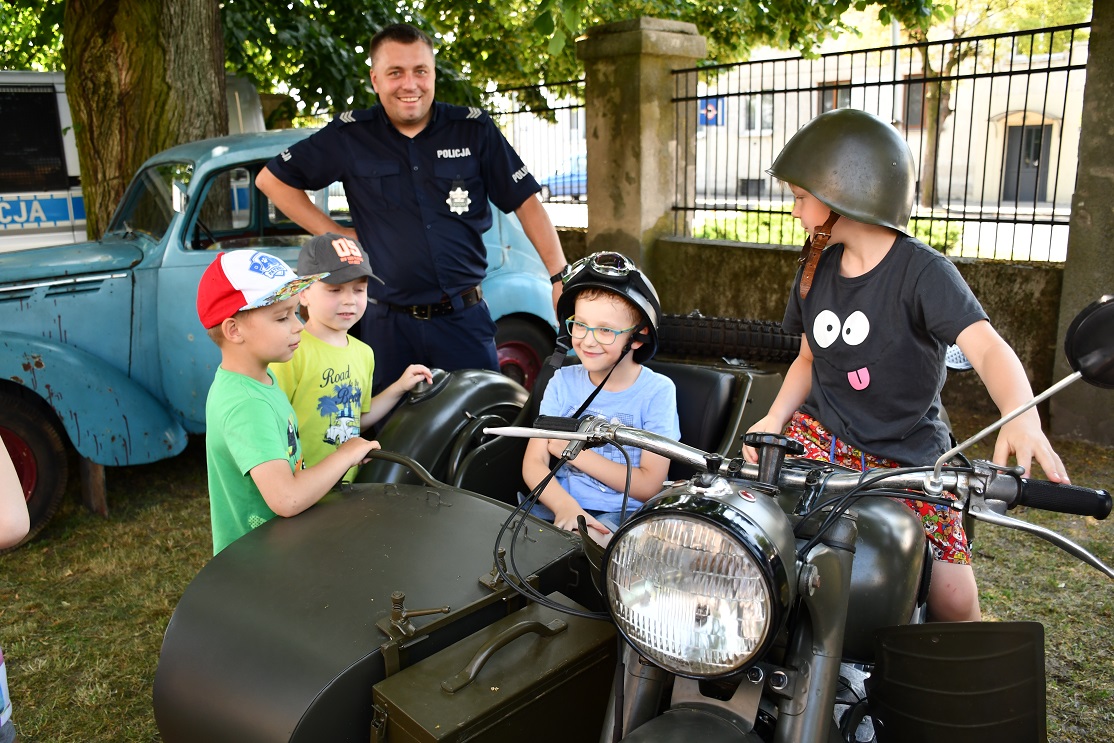 Dzielnicowy z pasją. Jego miłością są stare motocykle