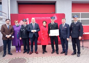 21 wozów strażackich trafi do OSP. 2 do naszego powiatu