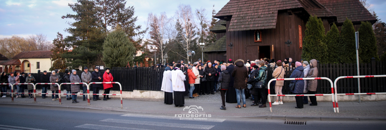 Droga Krzyżowa przeszła ulicami Słupcy ZDJĘCIA
