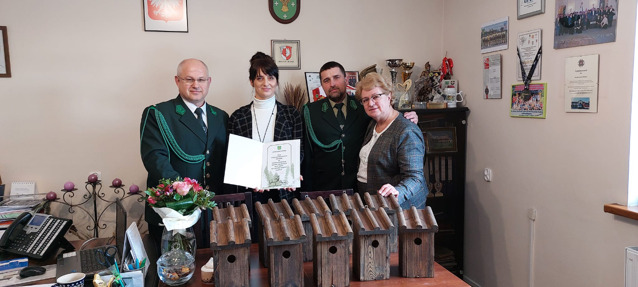 Przekazali budki lęgowe