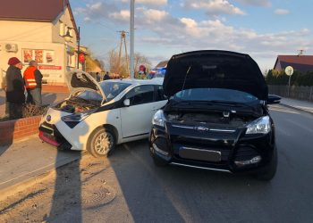 Zderzyły się trzy auta. Ucierpiało dziecko