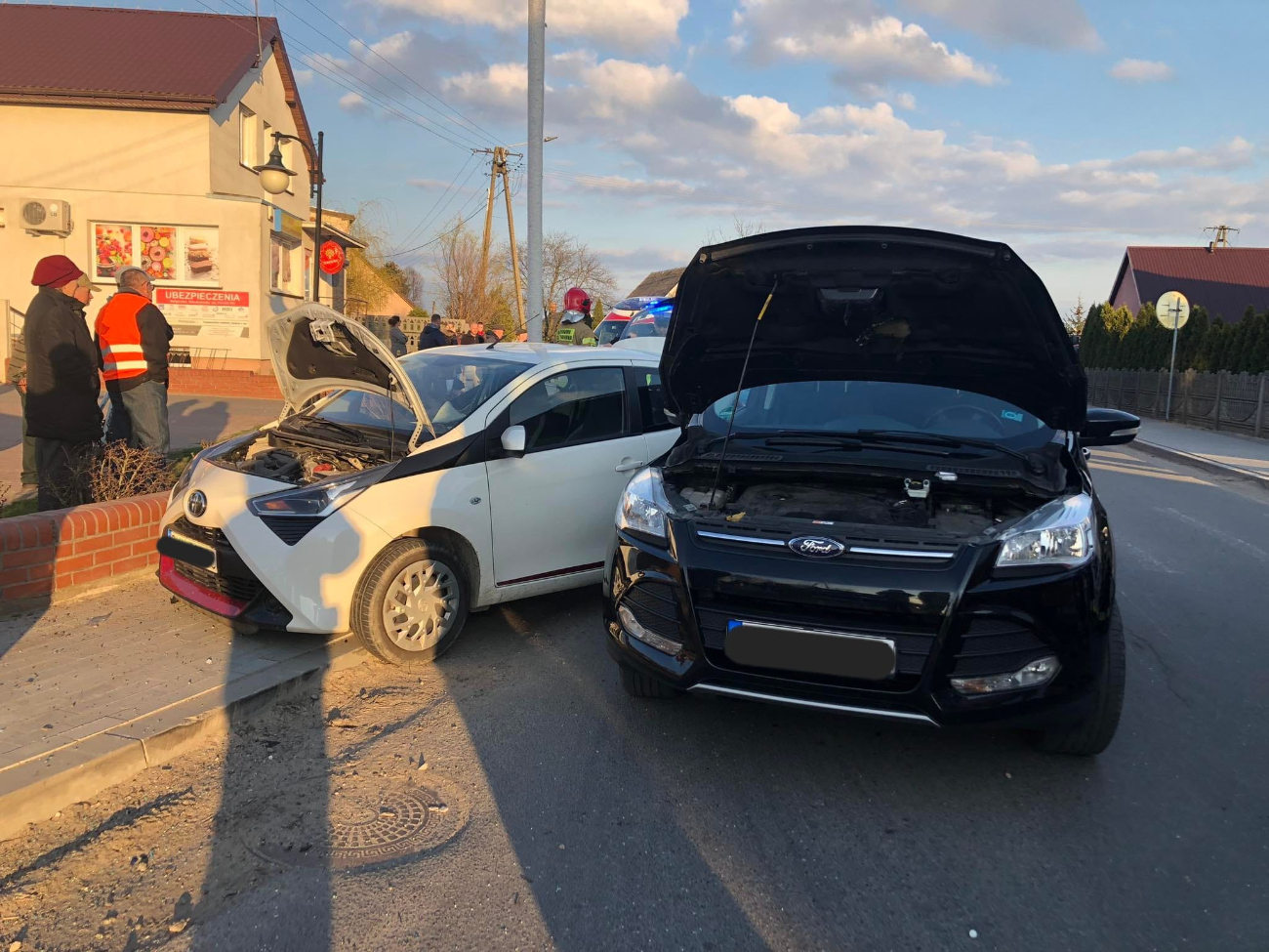 Zderzyły się trzy auta. Ucierpiało dziecko