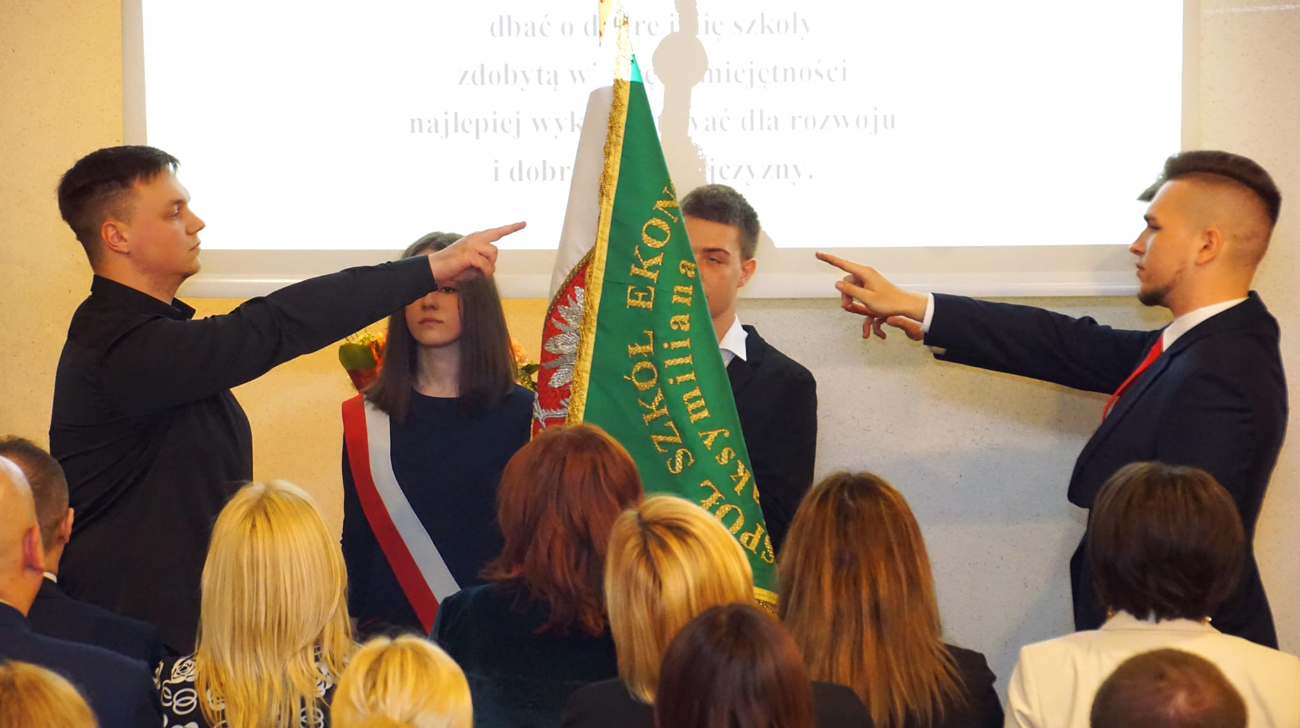 Ekonomik pożegnał maturzystów ZDJĘCIA