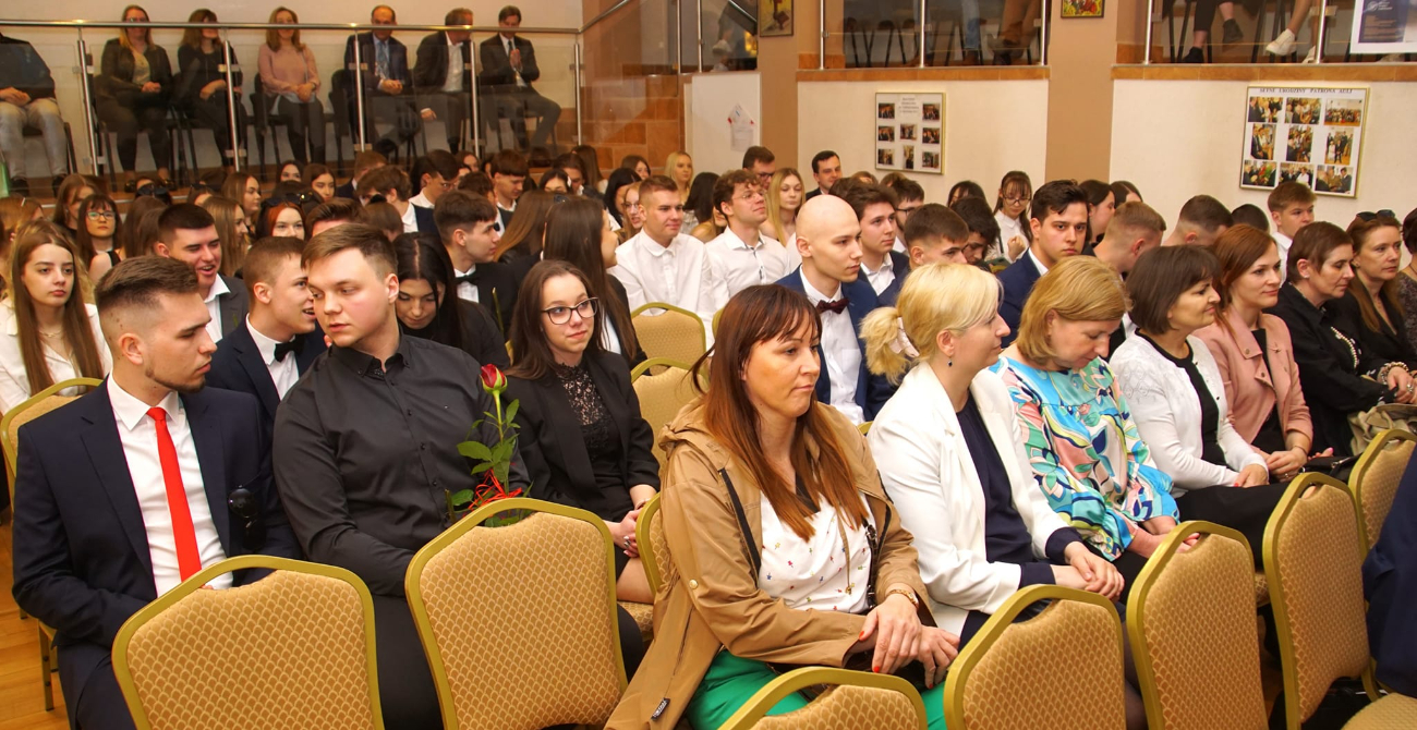 Ekonomik pożegnał maturzystów ZDJĘCIA