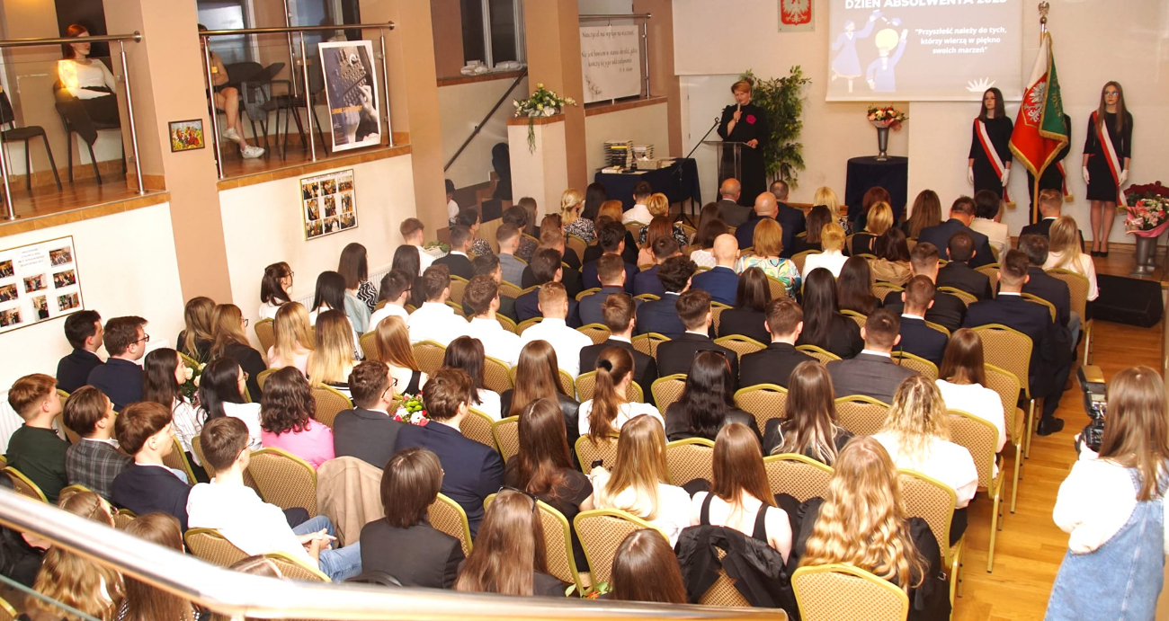 Ekonomik pożegnał maturzystów ZDJĘCIA