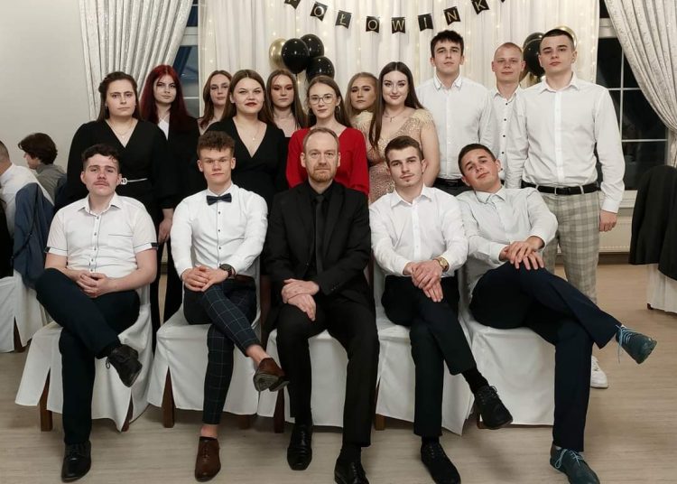 ZSOiZ bawi się na połowinkach