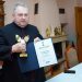 Proboszcz wyróżniony za działalność społeczną i charytatywną