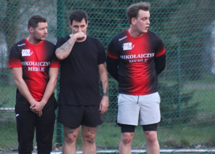 Lenie na pudle, efektowne zwycięstwo lidera