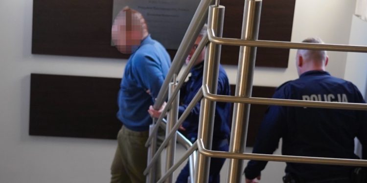 Zostaje w areszcie. Co stwierdzą biegli psychiatrzy?