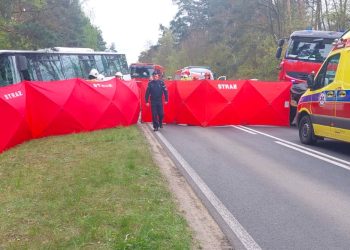 Tragedia niedaleko Słupcy. Jedna osoba nie żyje