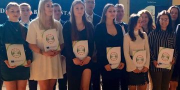 Są już absolwentami CKZiU. Pożegnali się ze szkołą