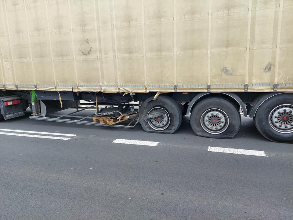 Groźnie w Powidzu. Droga była zamknięta