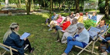 Kolejna szafa na książki w mieście