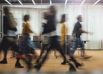 Jak odnaleźć się w nowej pracy? Oto 5 wskazówek!