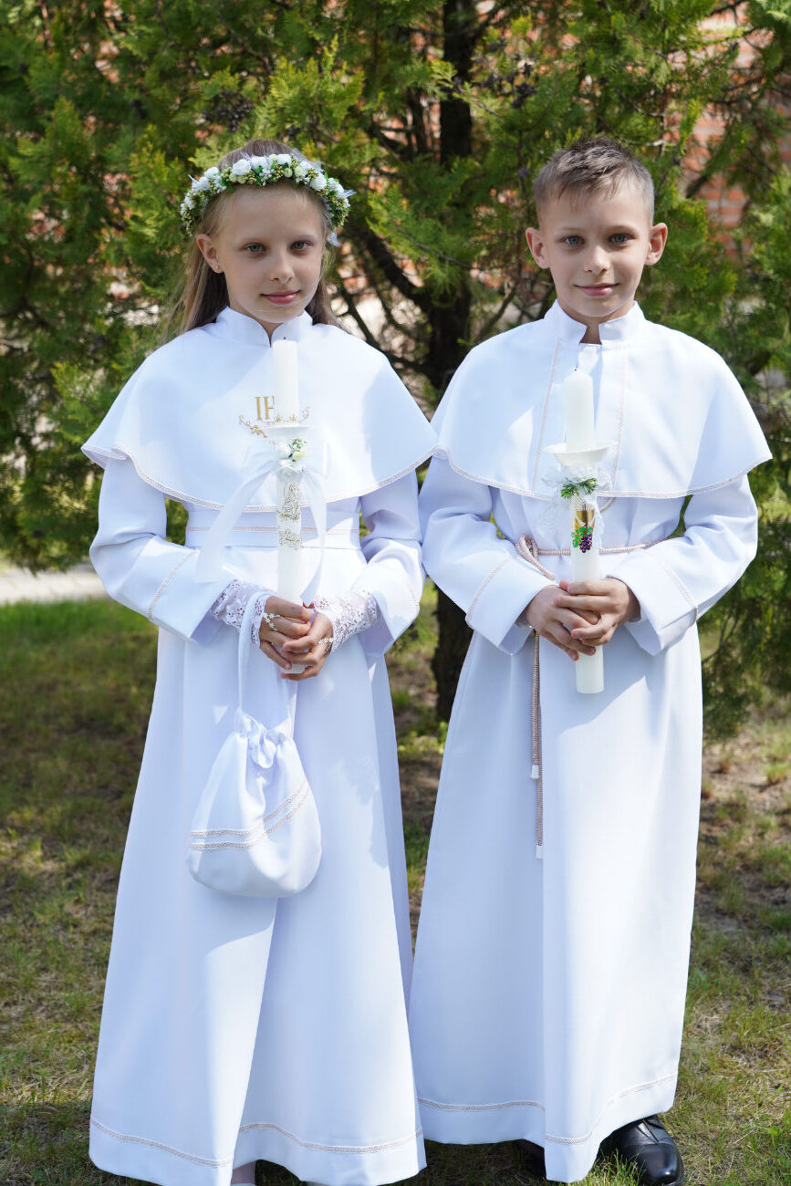Komunia w Ostrowitem. Mamy zdjęcia