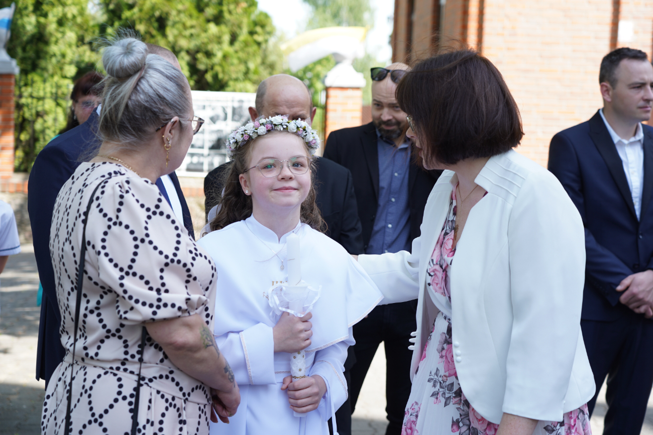 Komunia w Ostrowitem. Mamy zdjęcia