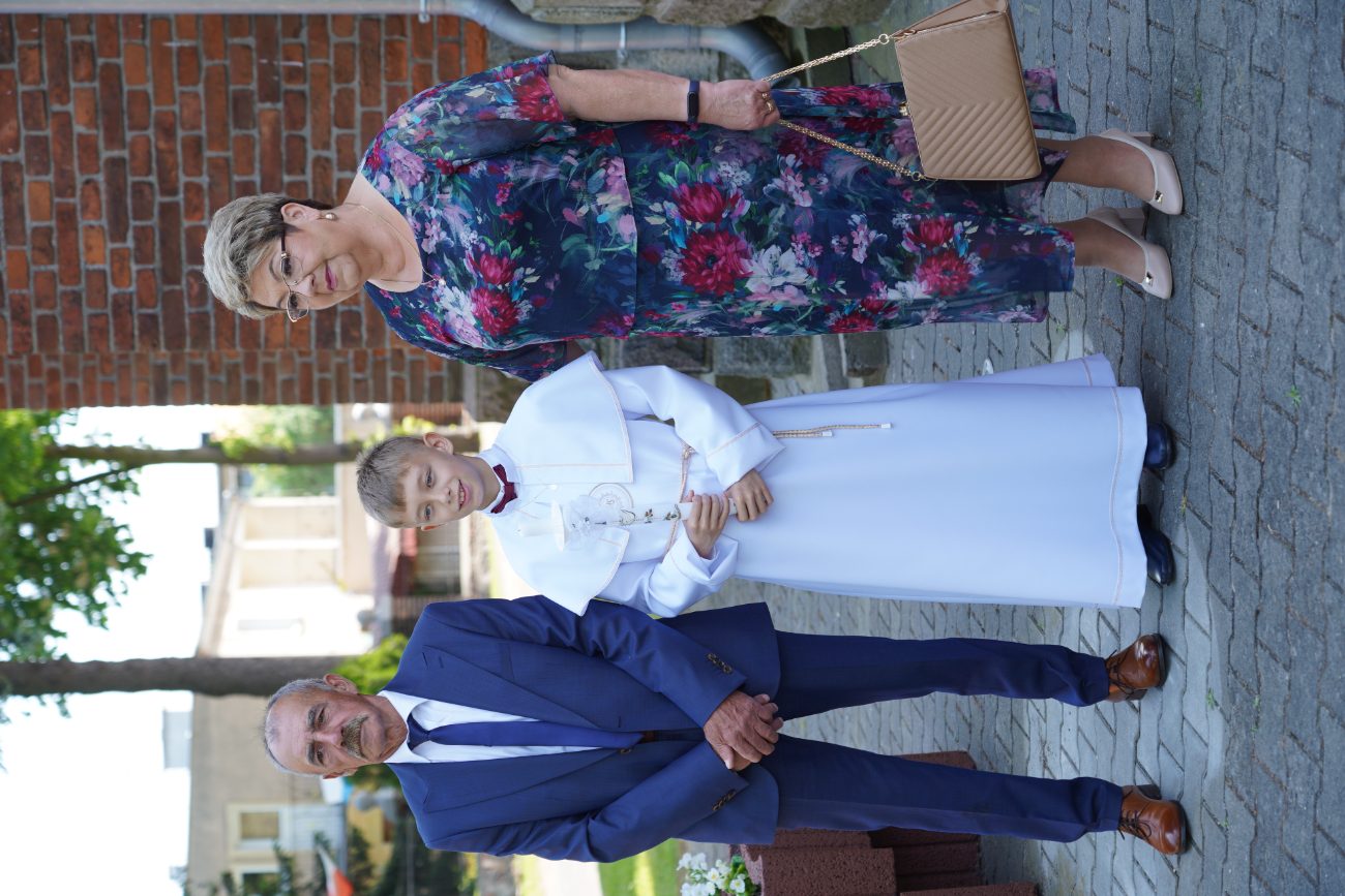 Komunia w Ostrowitem. Mamy zdjęcia