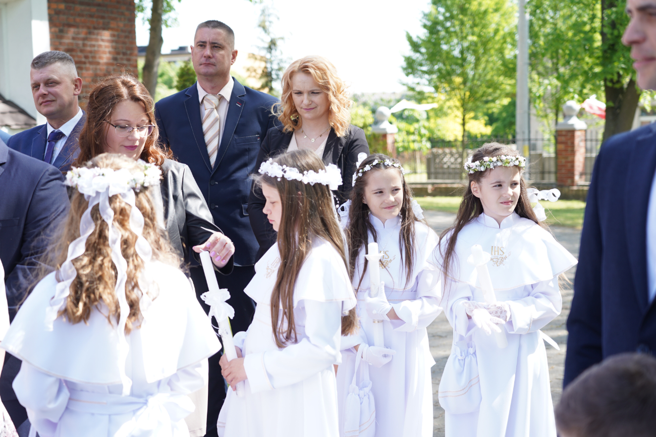 Komunia w Ostrowitem. Mamy zdjęcia