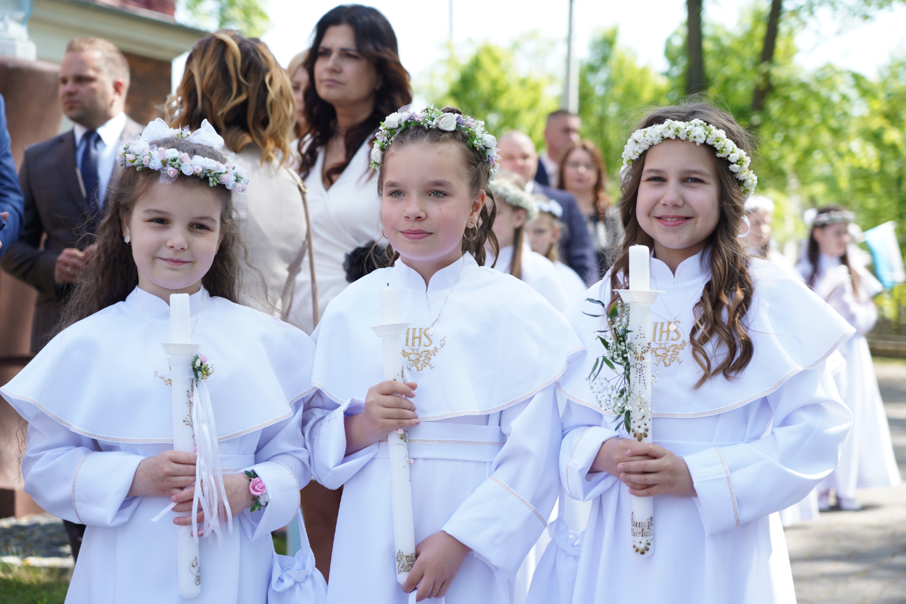 Komunia w Ostrowitem. Mamy zdjęcia