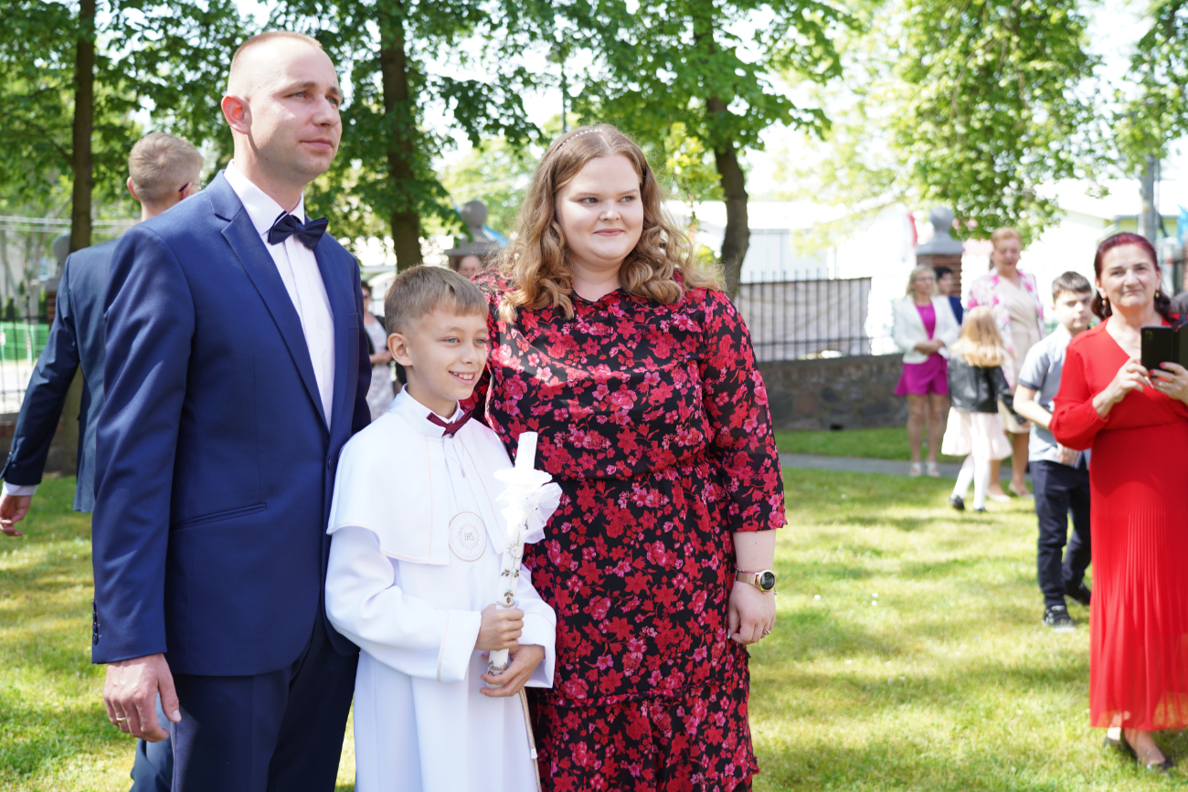 Komunia w Ostrowitem. Mamy zdjęcia