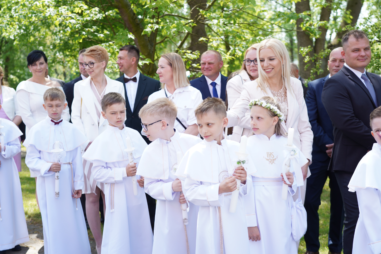 Komunia w Ostrowitem. Mamy zdjęcia