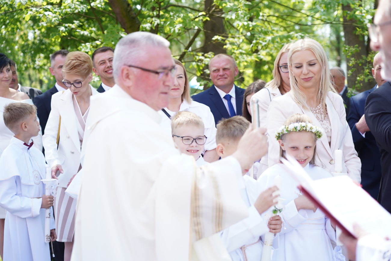 Komunia w Ostrowitem. Mamy zdjęcia