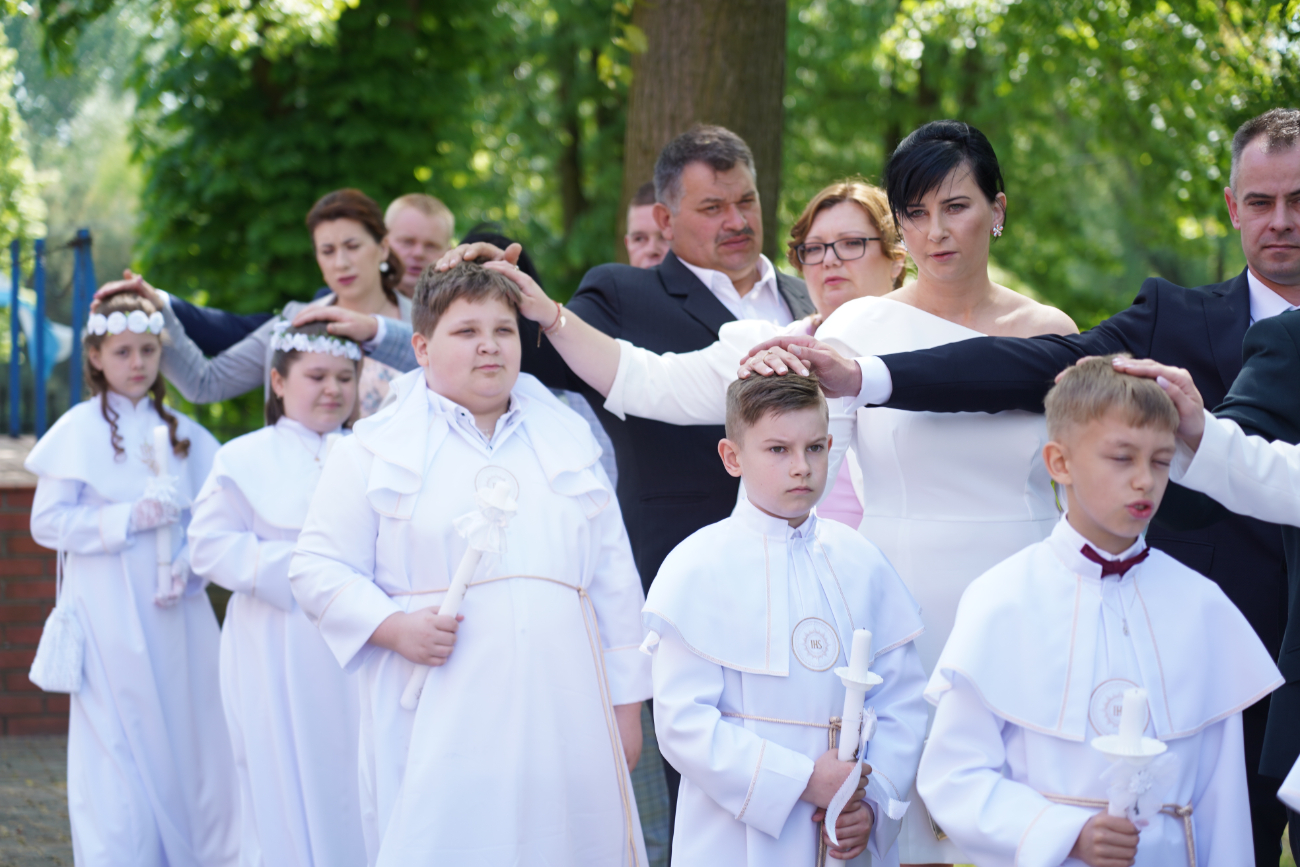 Komunia w Ostrowitem. Mamy zdjęcia