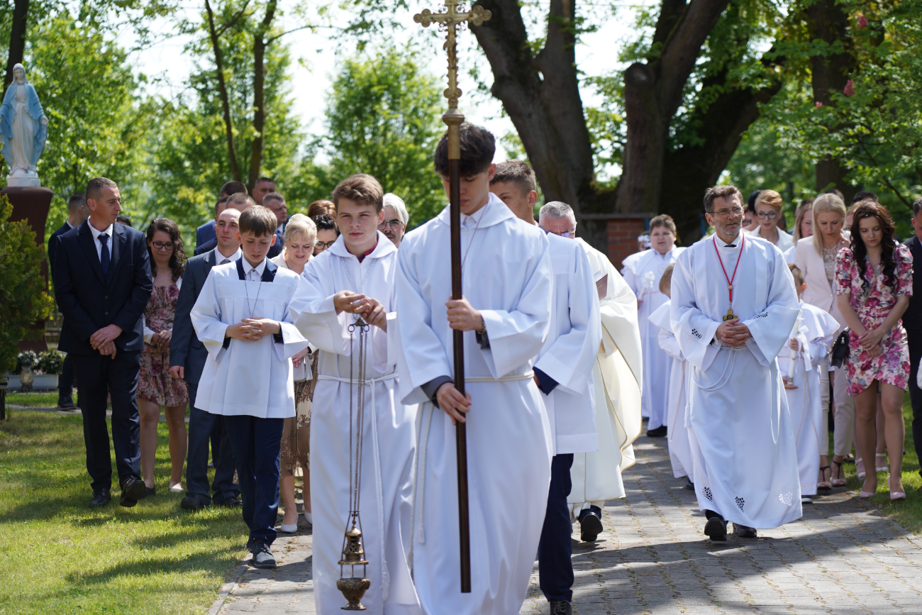 Komunia w Ostrowitem. Mamy zdjęcia