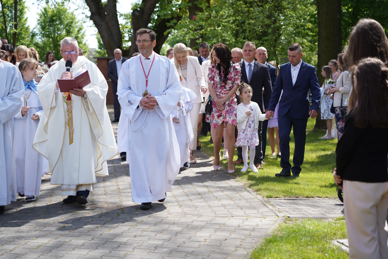 Komunia w Ostrowitem. Mamy zdjęcia
