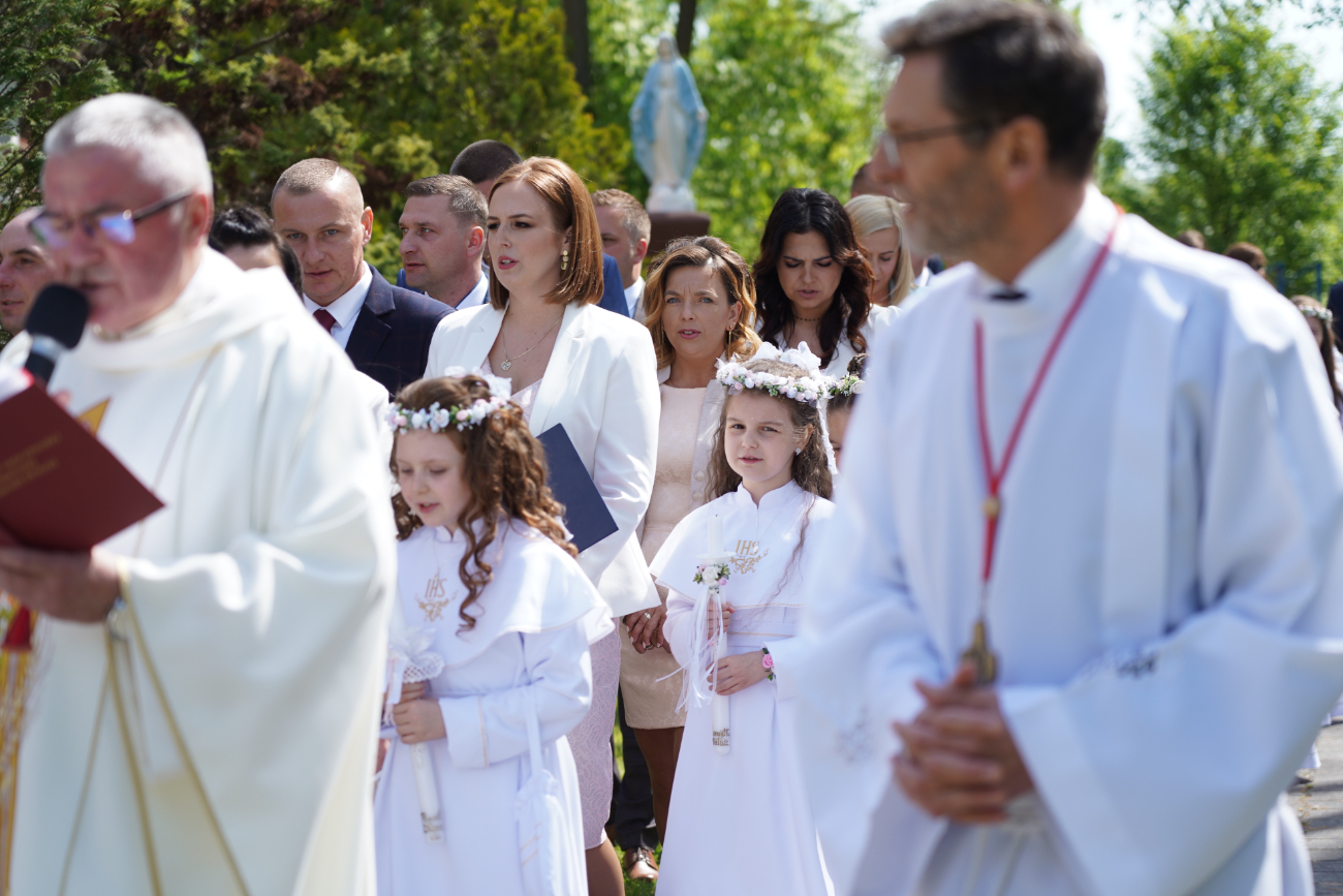 Komunia w Ostrowitem. Mamy zdjęcia