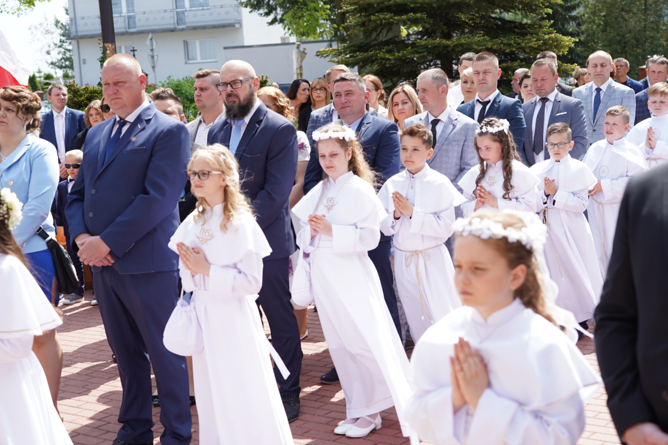 Komunia w Giewartowie. Zobacz zdjęcia