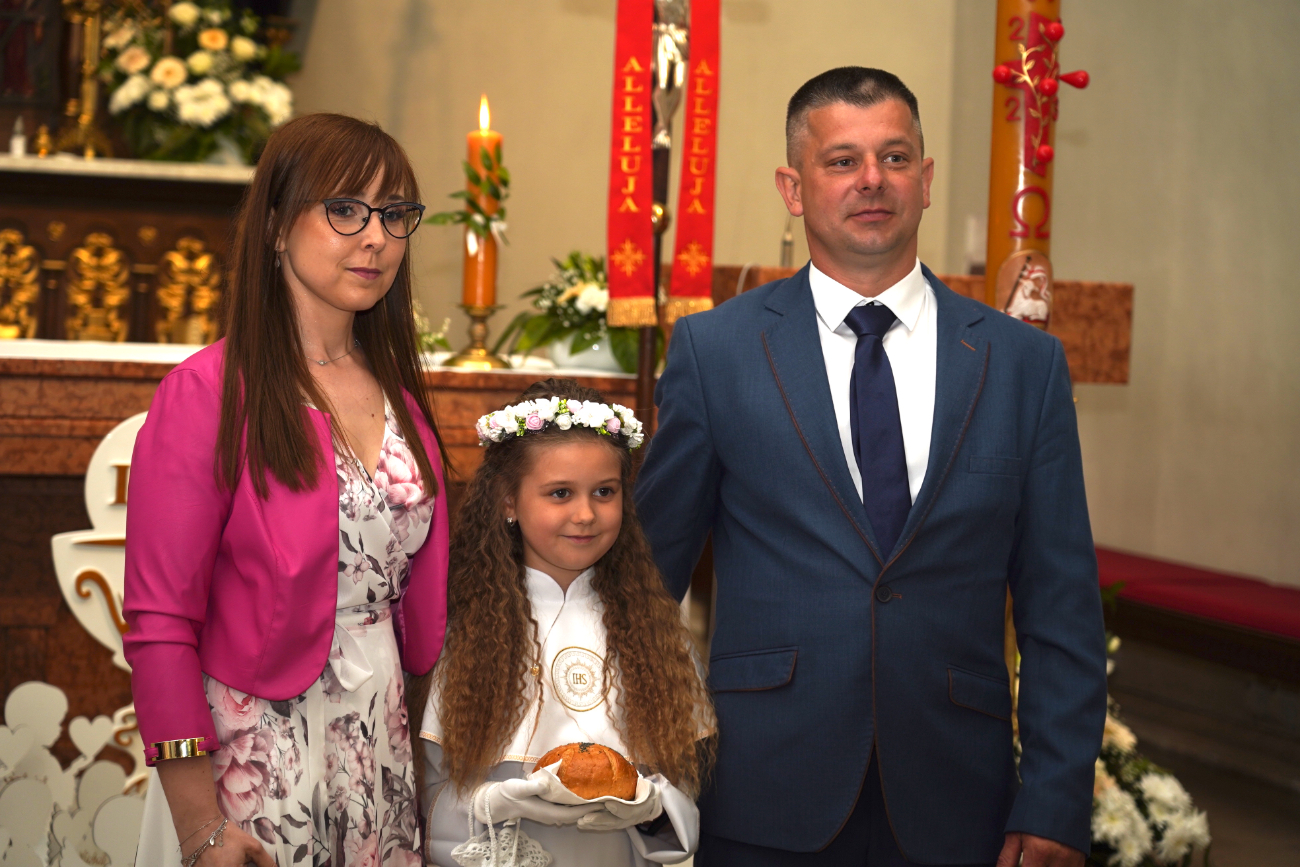 Komunia w Giewartowie. Zobacz zdjęcia